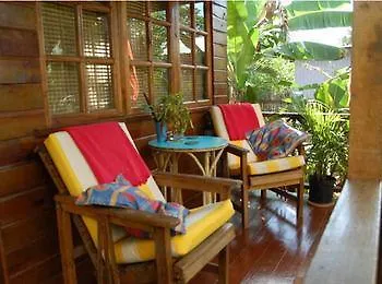 Judy House Cottages And Rooms Hostel